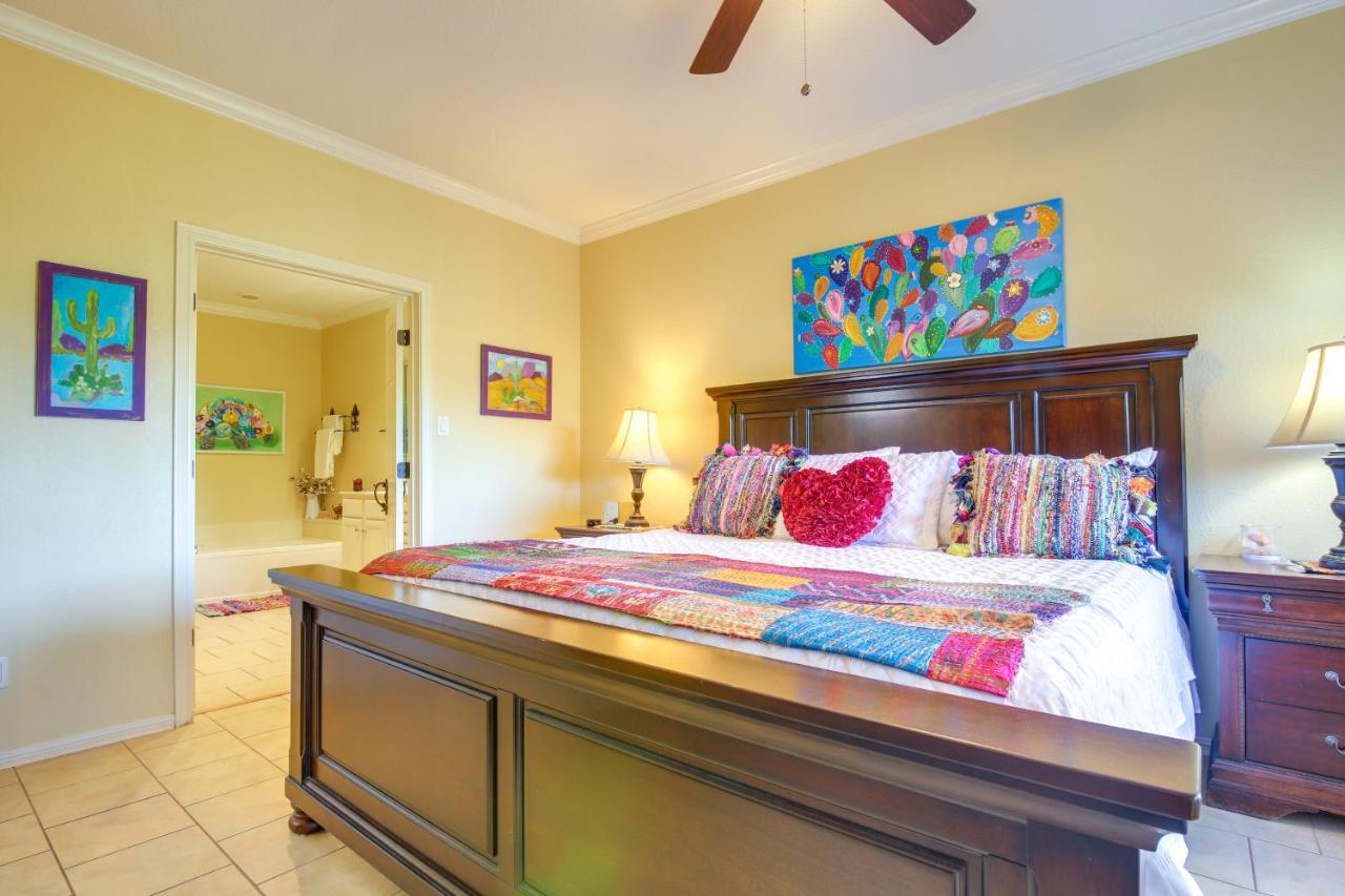 Lakefront Lago Vista Condo With Resort Amenities! Buitenkant foto